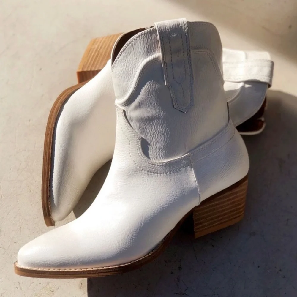 Last Pair New Distressed Western Bootie - Picture 7 of 16